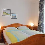 Kapitaenshuus * Carolinensiel